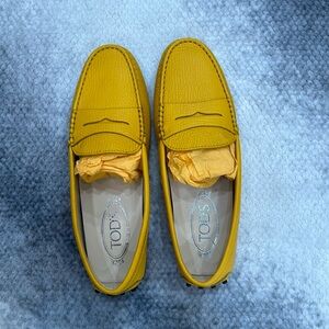 Tod’s Gommini Driving Loafer